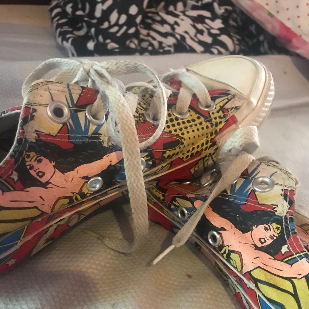 Converse All Star Wonder Women shoes